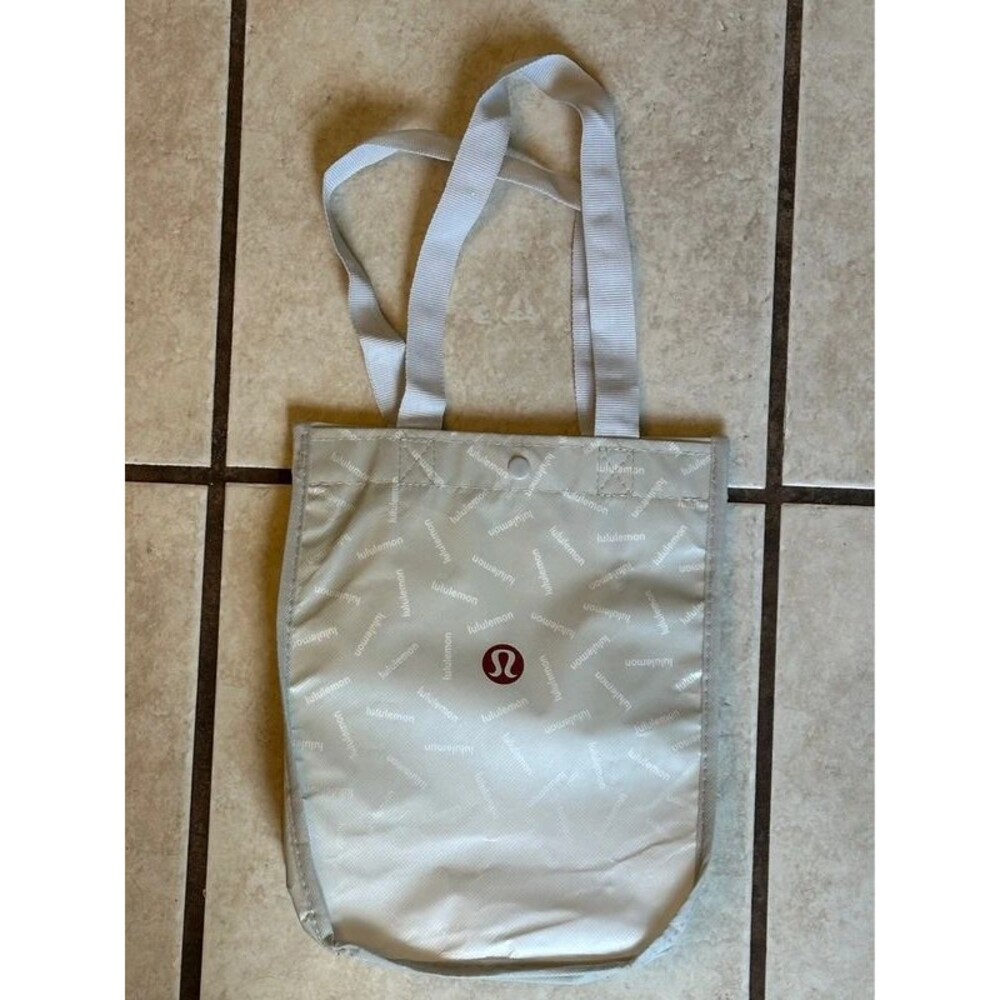 Lululemon Gray Small Reusable Shopping Bag